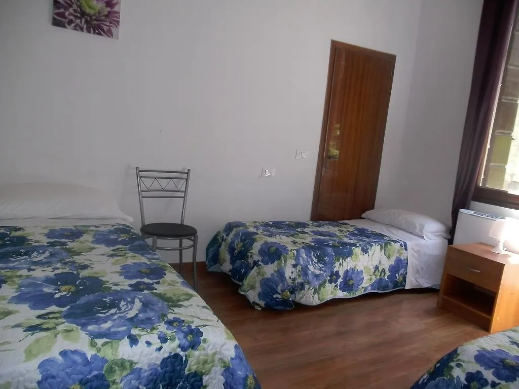 Venice Star Guest House 2*,