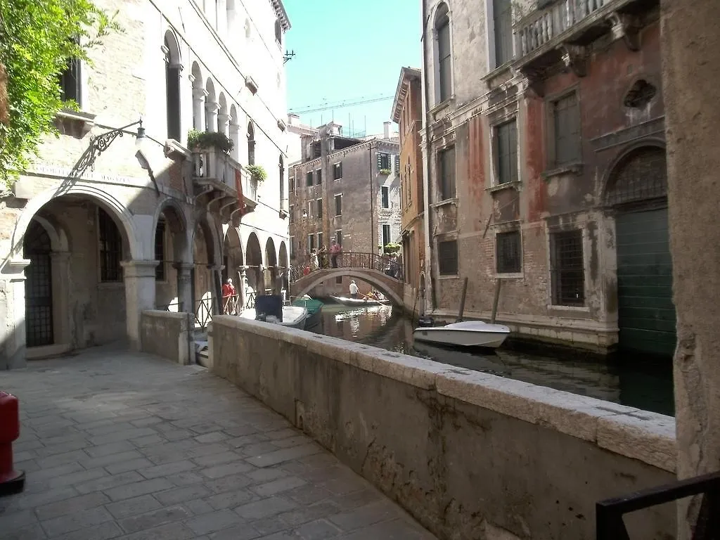 Venice Star Guest House Italy
