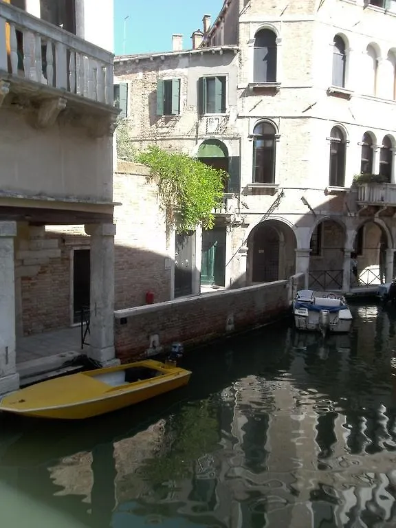 Venice Star Guest House Italy