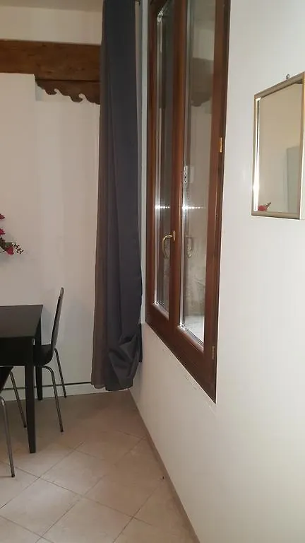 Venice Star Guest House 2*,